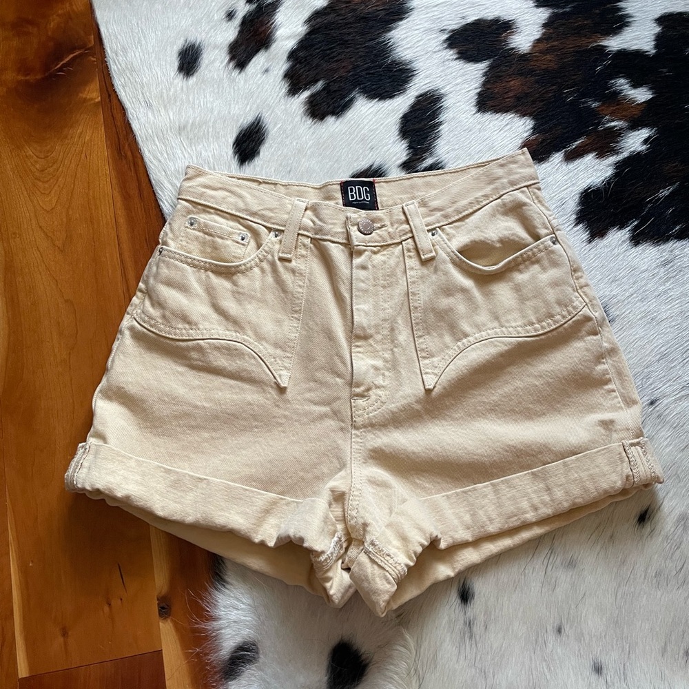 BDG Mom High-Rise Shorts